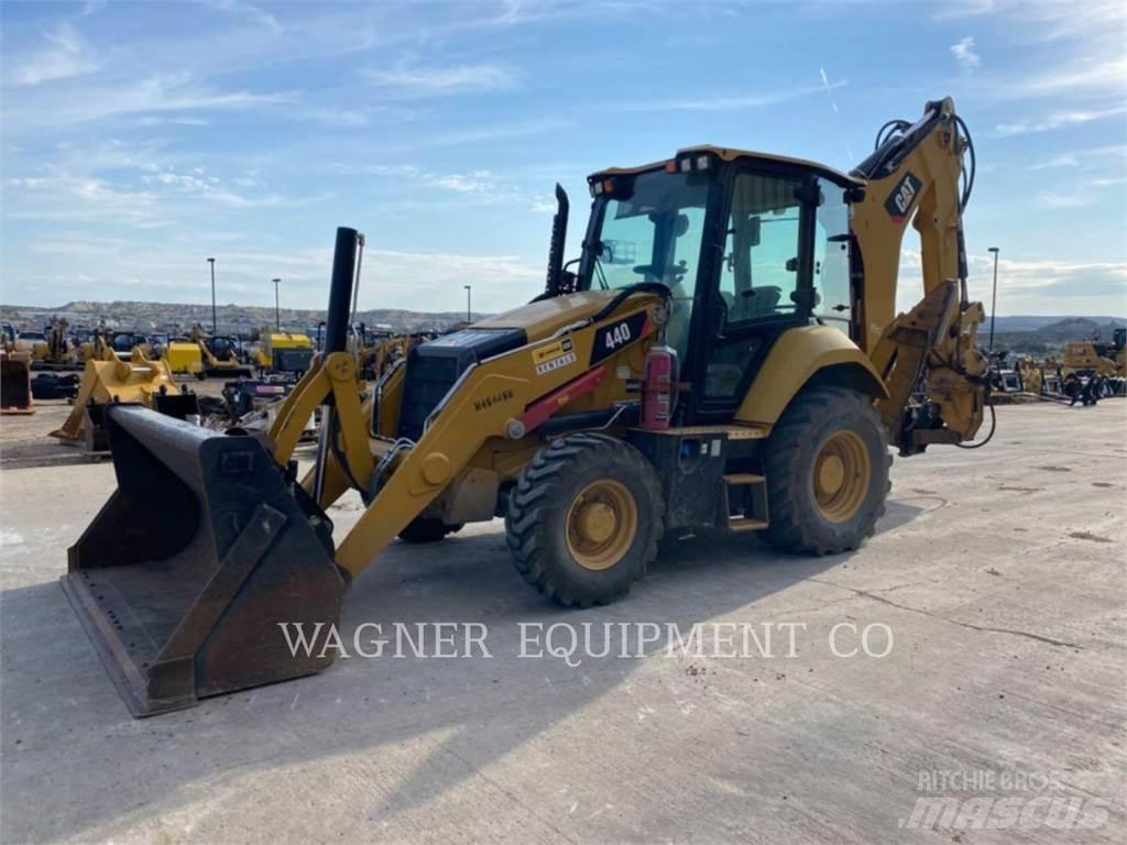 CAT 440 Baggerlader