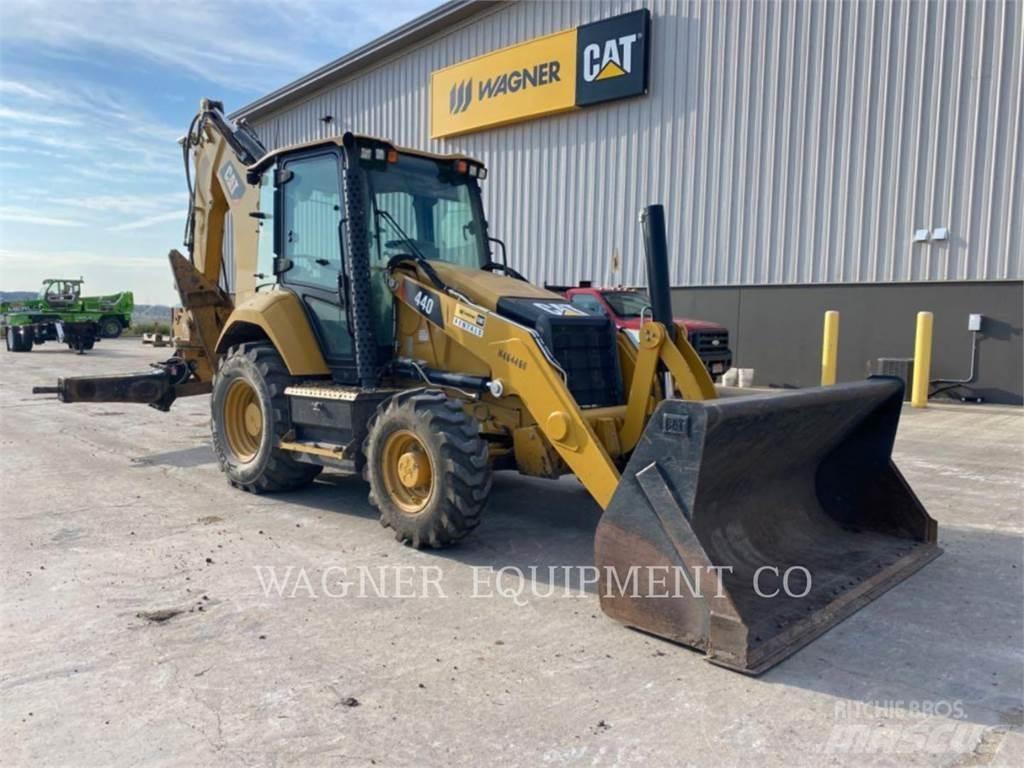 CAT 440 Baggerlader