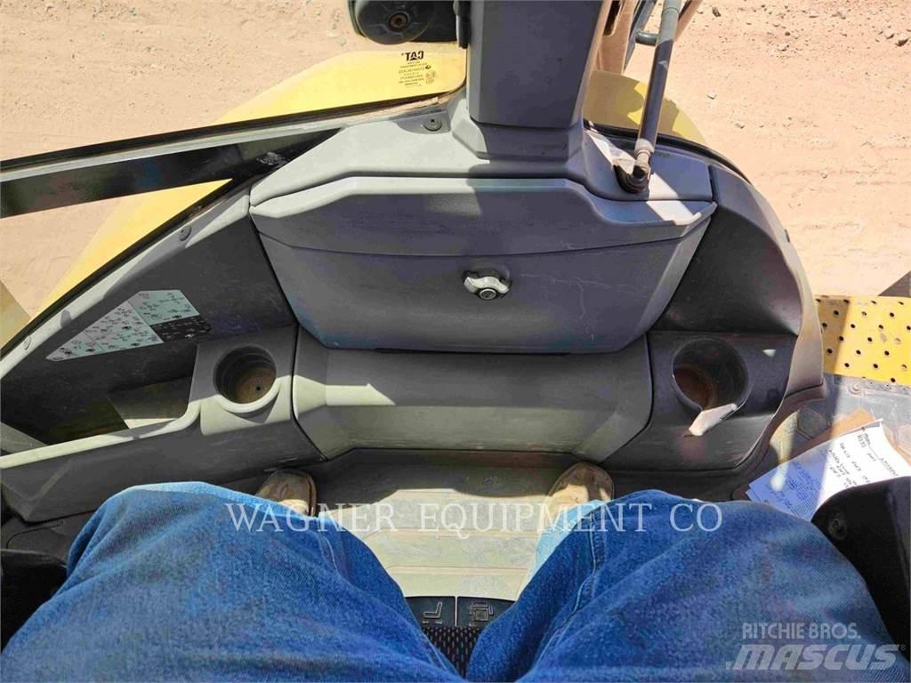 CAT 44007 Baggerlader