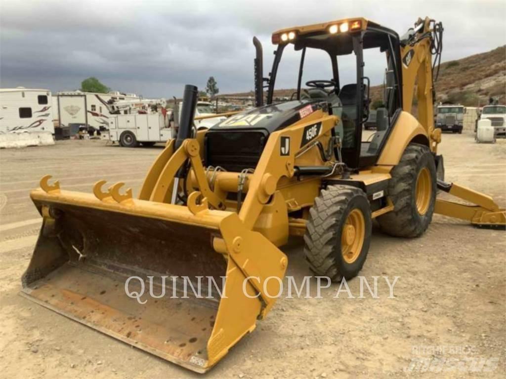 CAT 450F Baggerlader