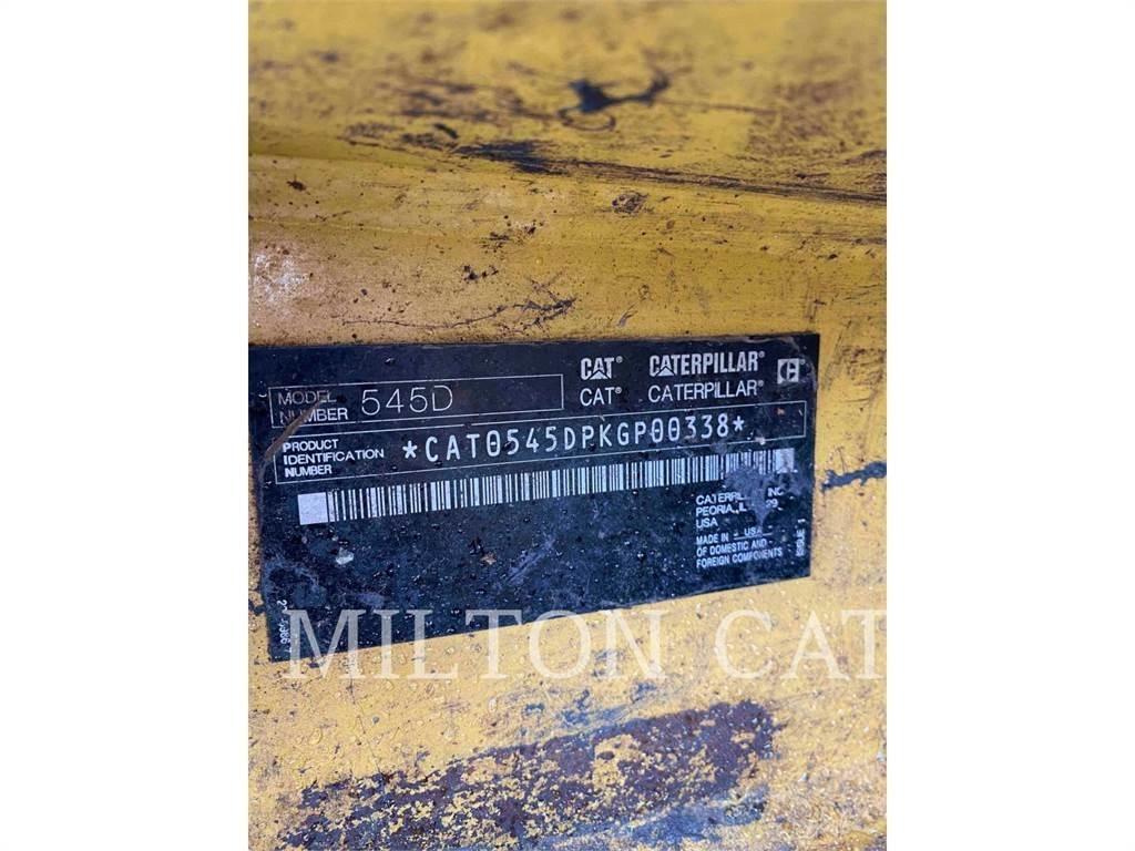 CAT 545D Stammholzschlepper