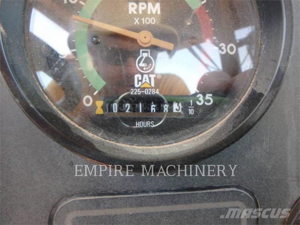 CAT 613C Schaber