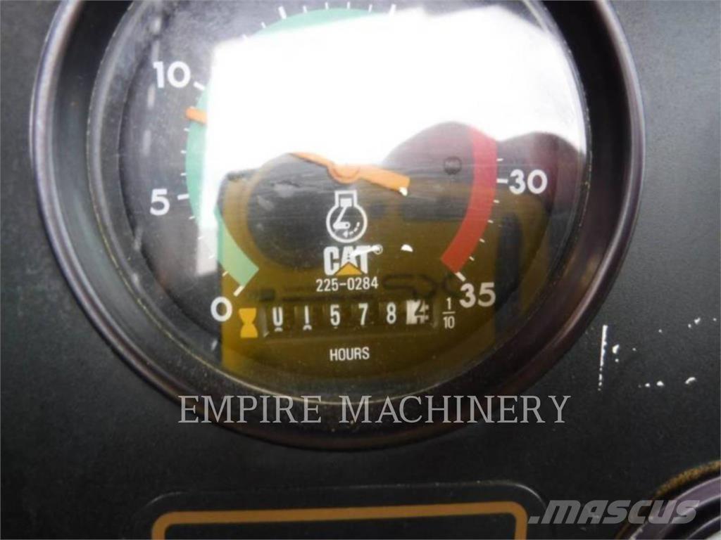 CAT 613C Schaber