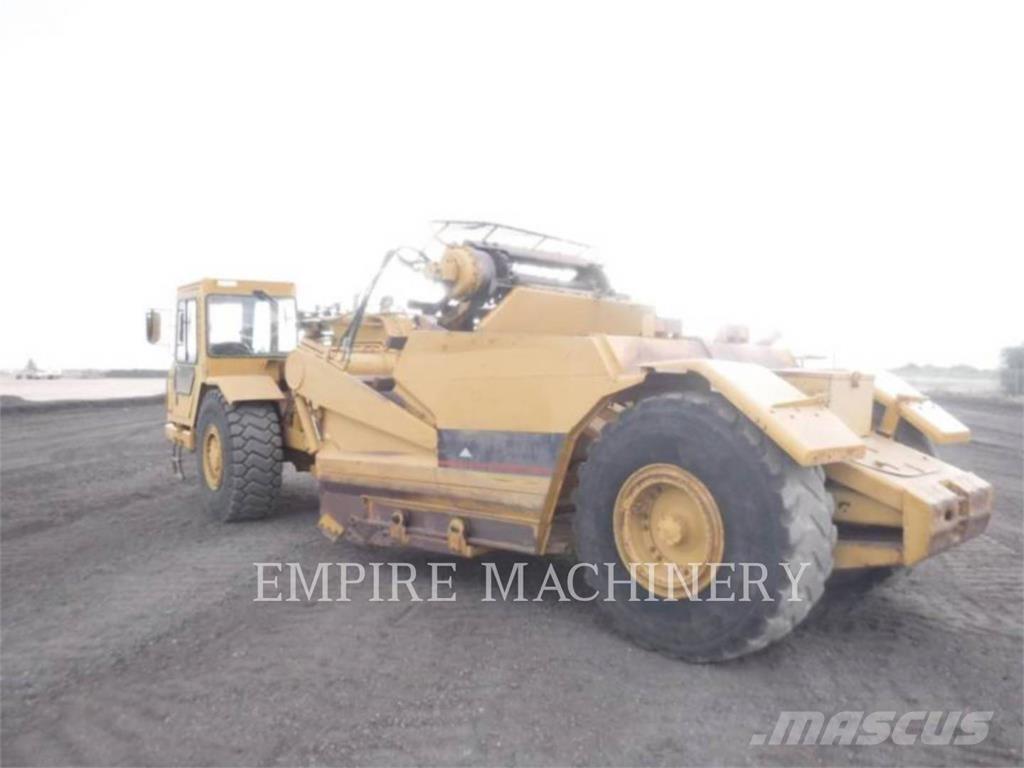 CAT 613C Schaber