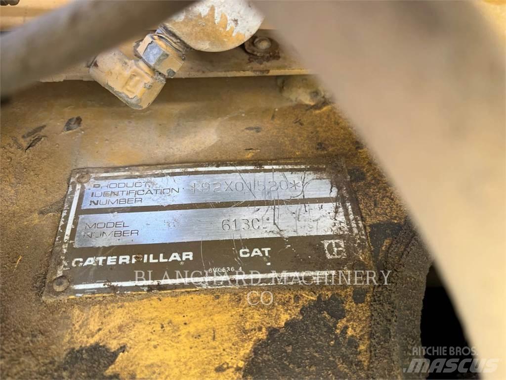 CAT 613C Schaber