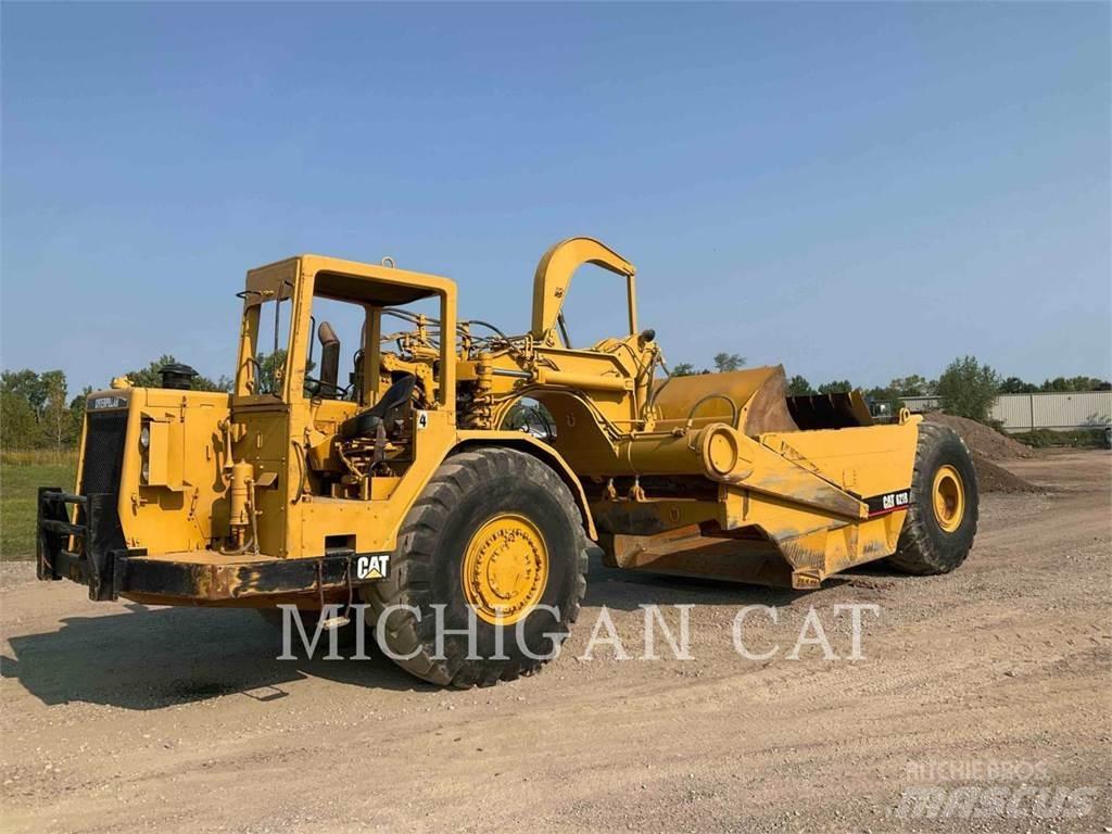 CAT 621B Schaber