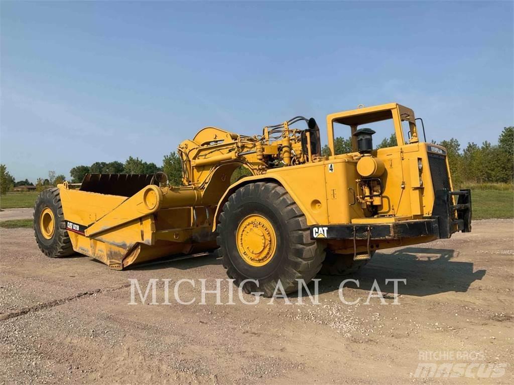 CAT 621B Schaber