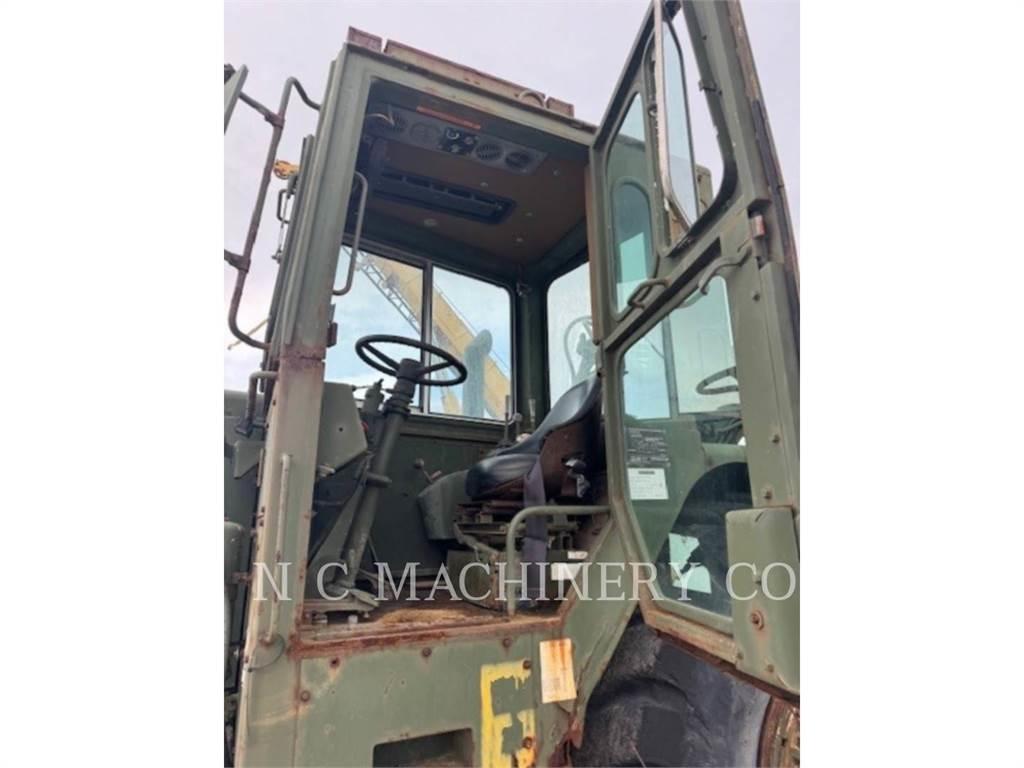 CAT 621B Schaber