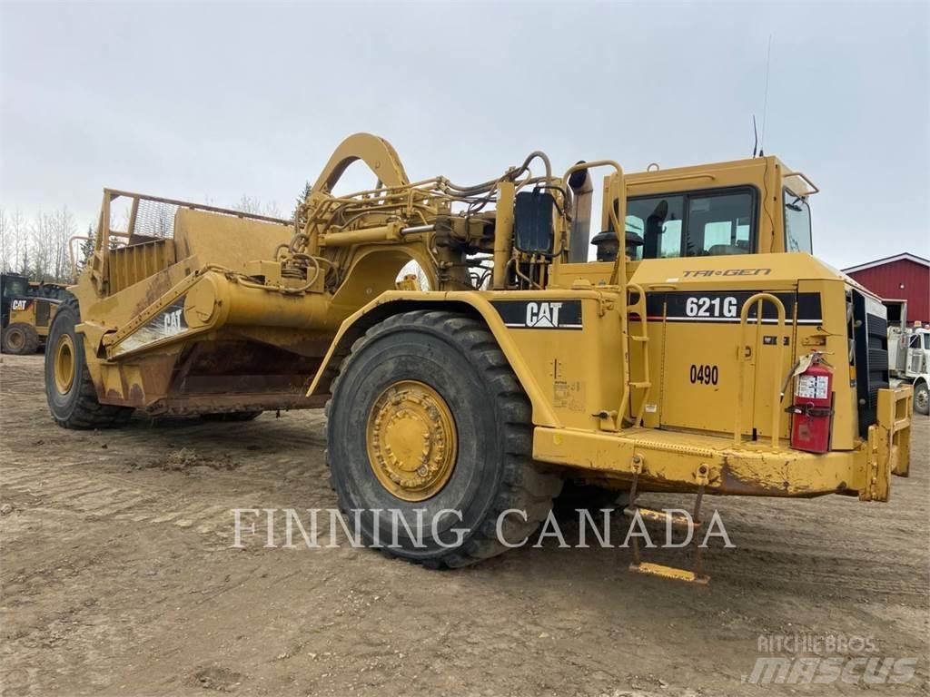 CAT 621G Schaber