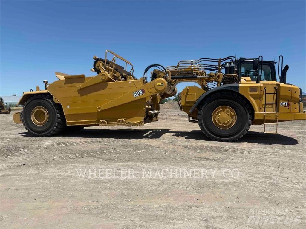 CAT 623 Schaber