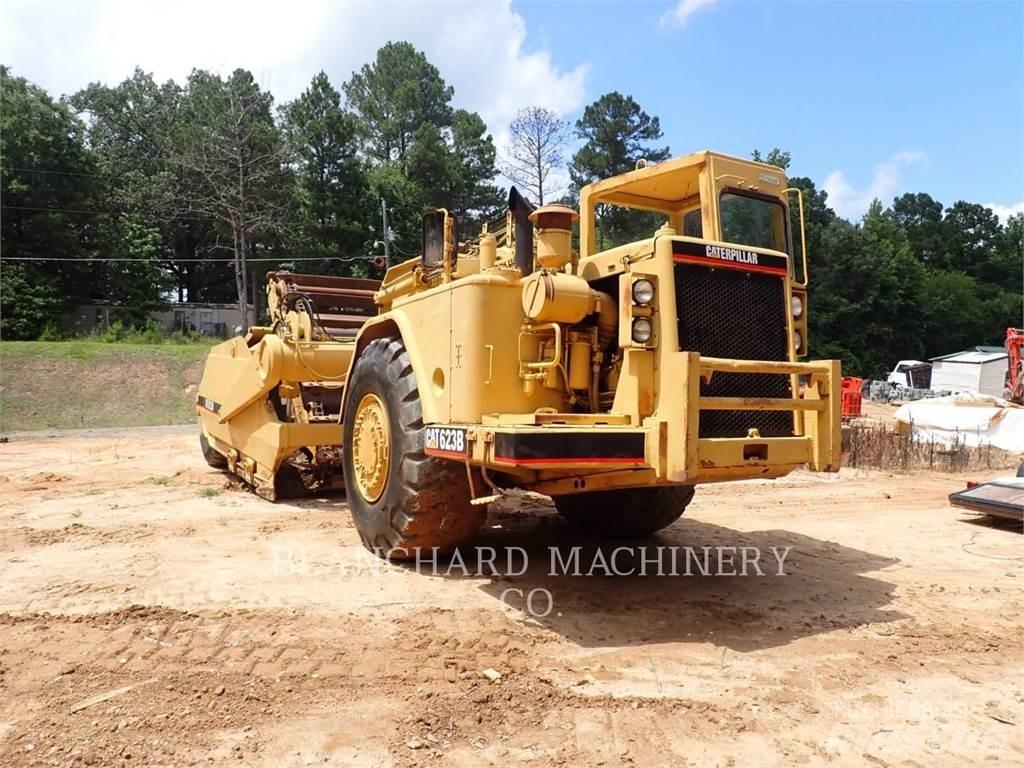 CAT 623B Schaber