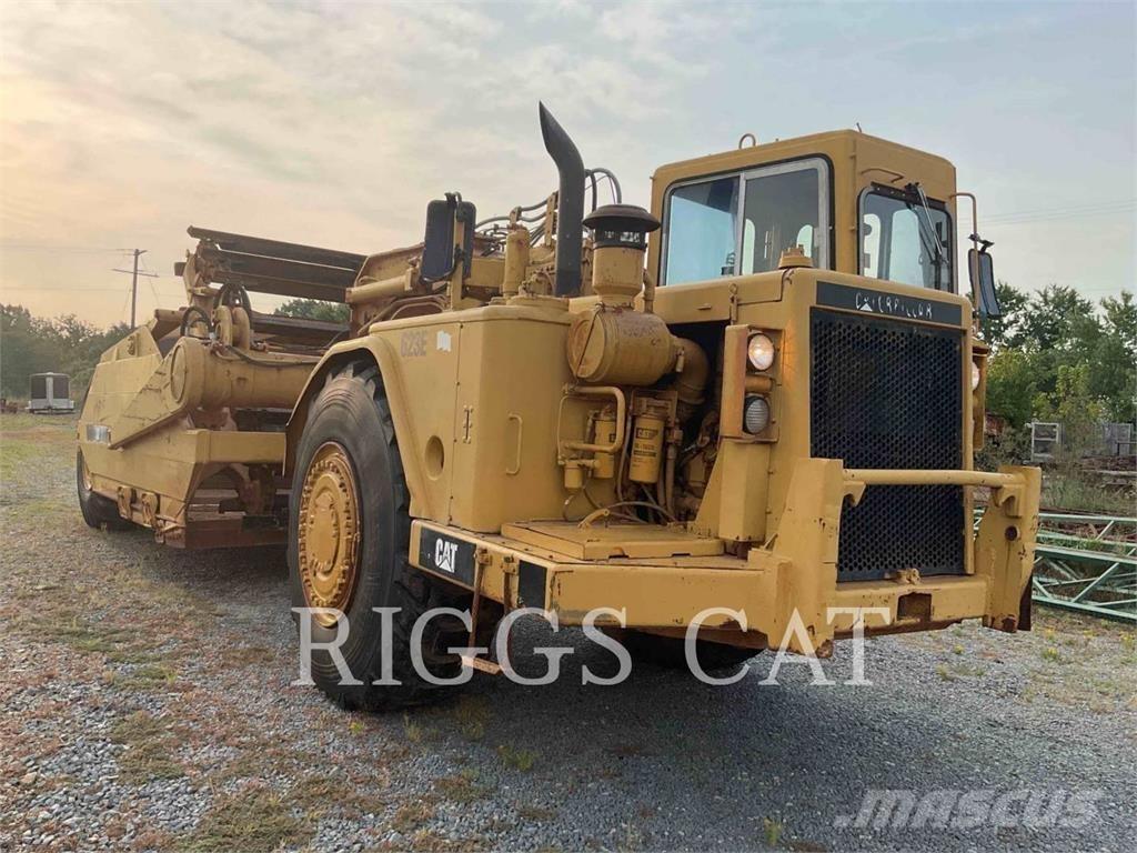 CAT 623B Schaber