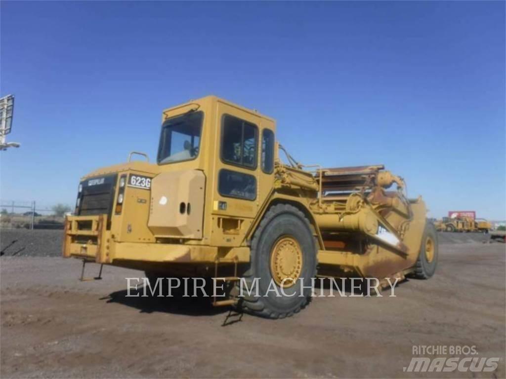 CAT 623G Schaber