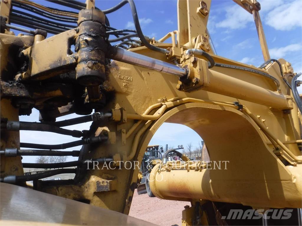 CAT 627B Schaber