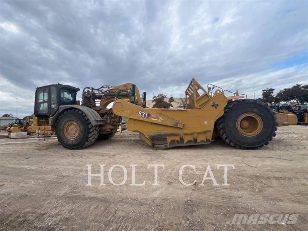 CAT 631 Schaber