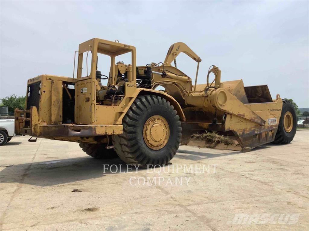 CAT 631D Schaber