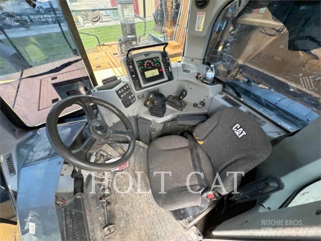 CAT 631K Schaber