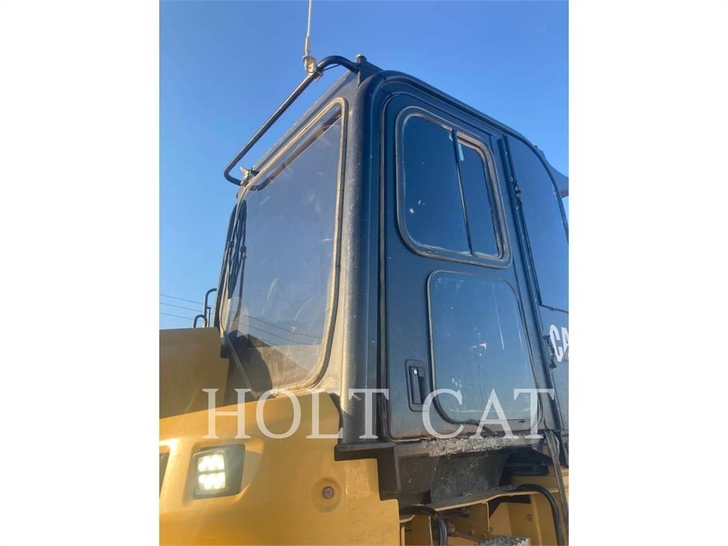 CAT 631K Schaber