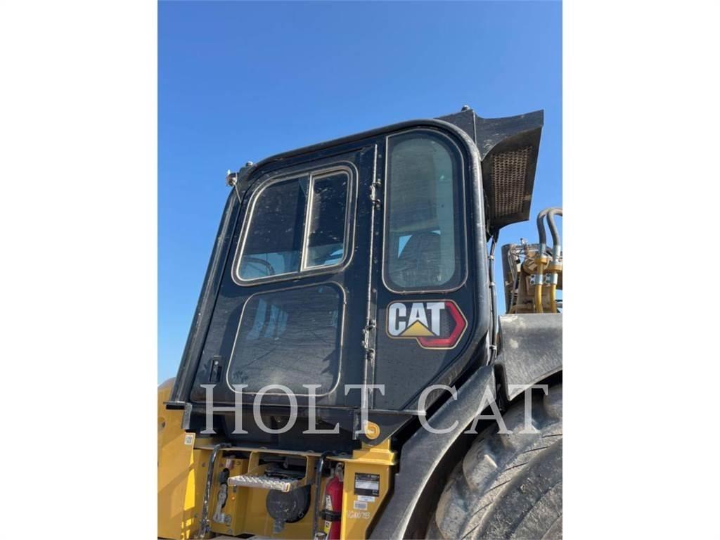 CAT 631K Schaber