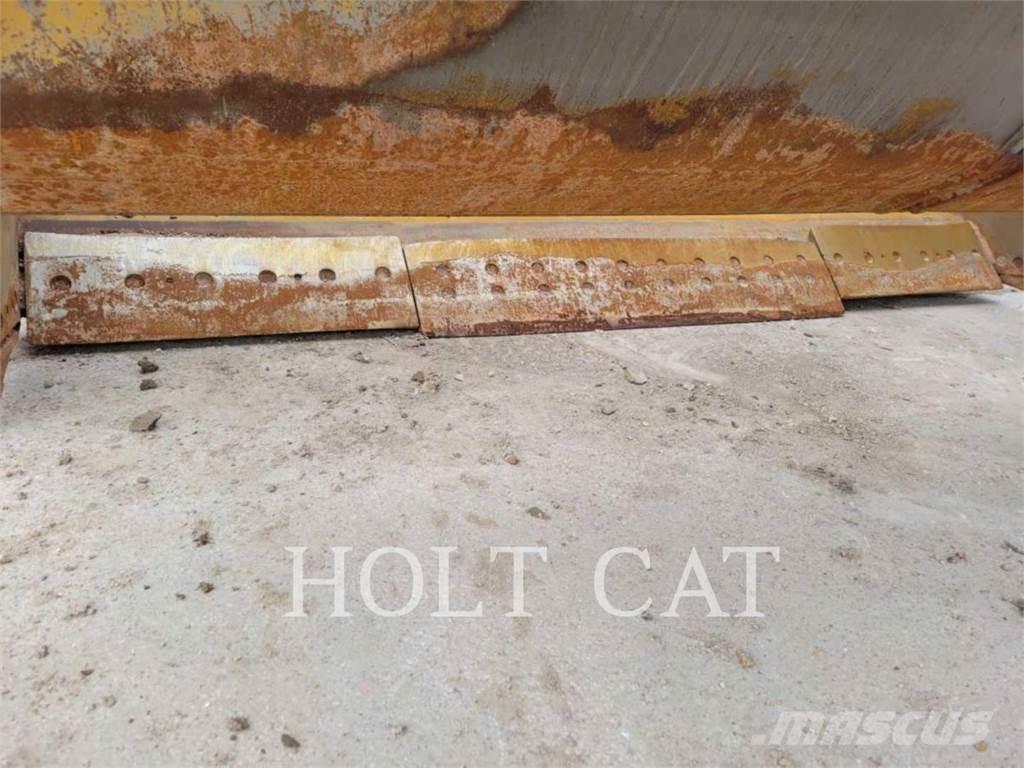 CAT 631K Schaber