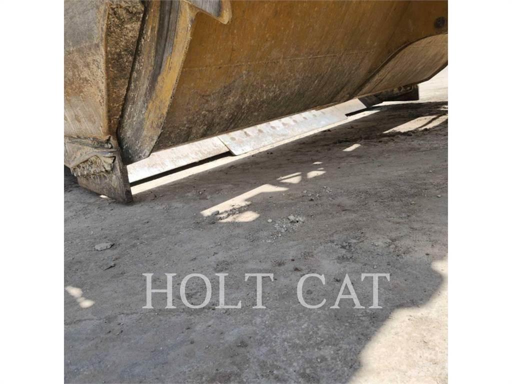 CAT 631K Schaber