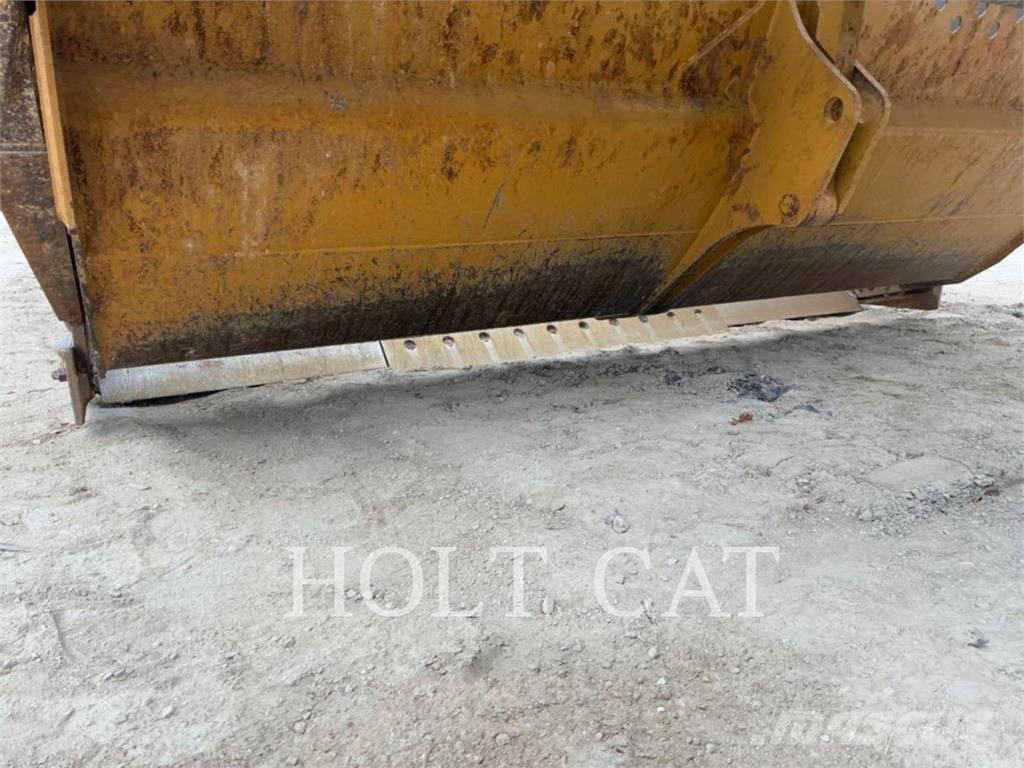 CAT 631K Schaber