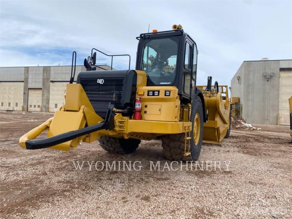 CAT 637 Schaber