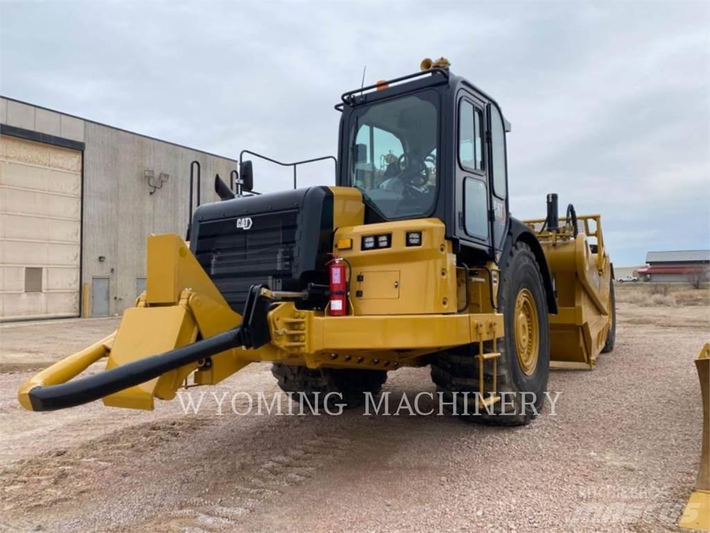CAT 637K Schaber