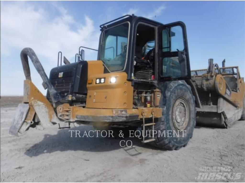 CAT 637K Schaber