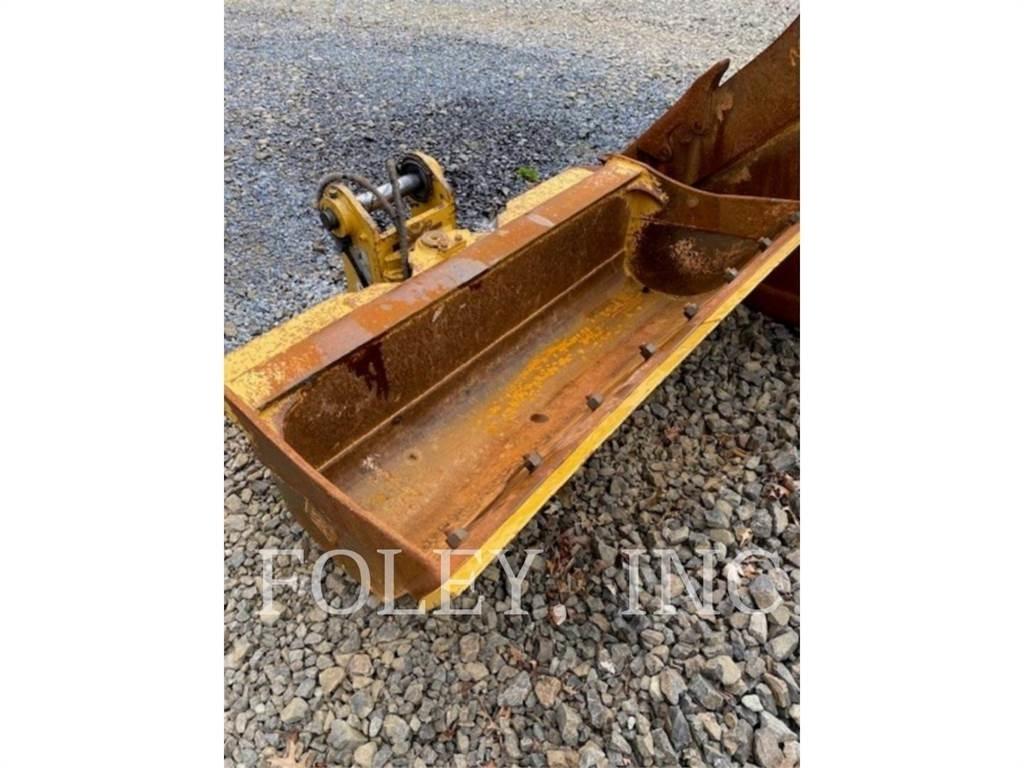 CAT 72 TILT BUCKET Schaufeln