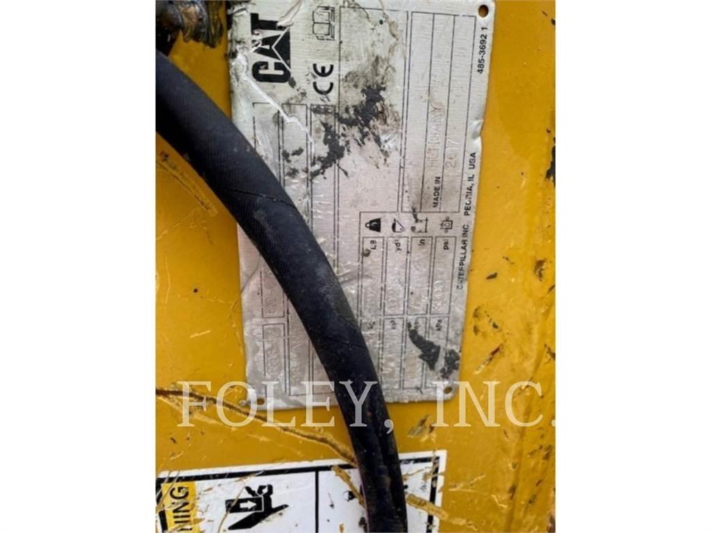 CAT 72 TILT BUCKET Schaufeln