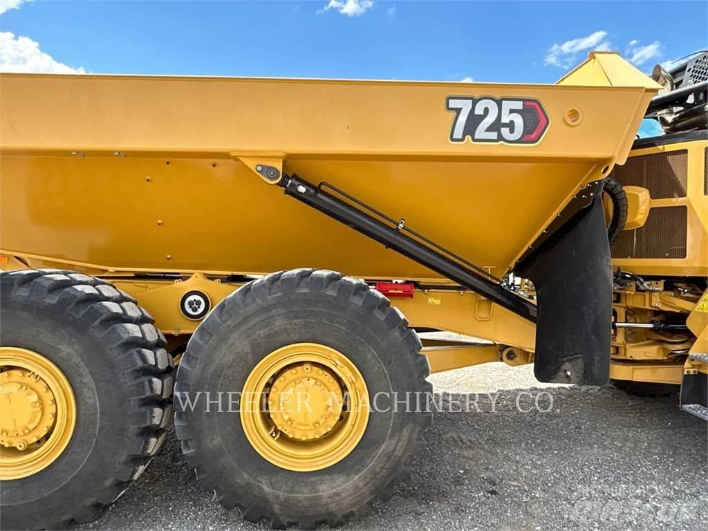 CAT 725 Dumper - Knickgelenk