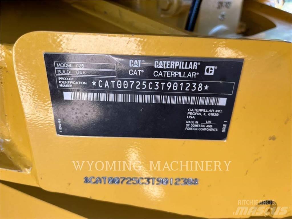 CAT 725 Dumper - Knickgelenk