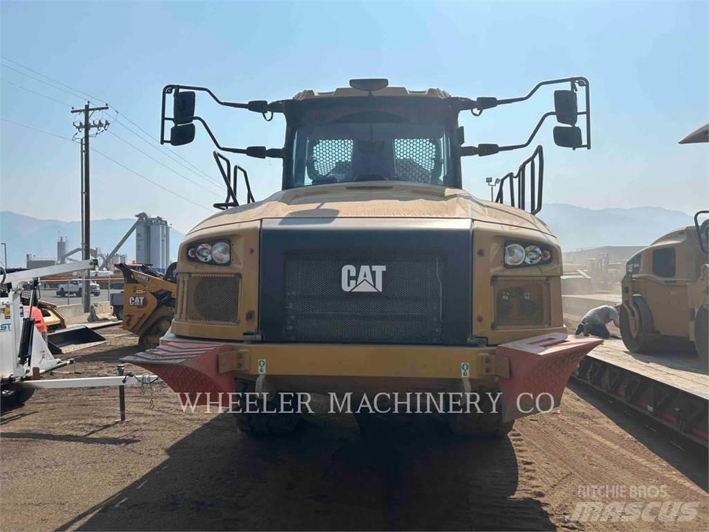 CAT 725 Dumper - Knickgelenk