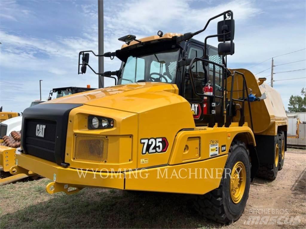 CAT 725 Dumper - Knickgelenk