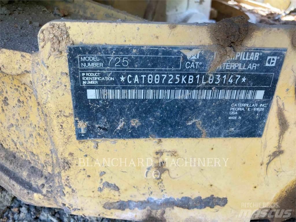 CAT 725 Dumper - Knickgelenk