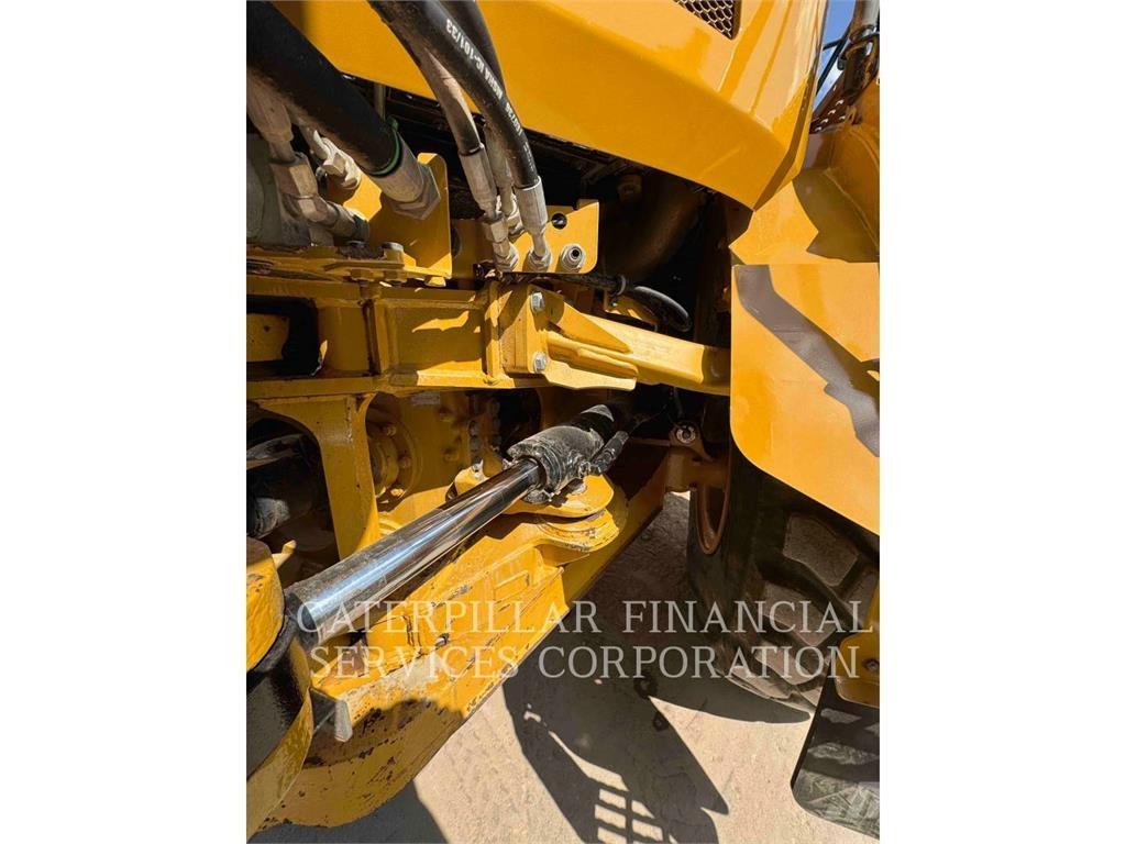 CAT 725-04 Dumper - Knickgelenk