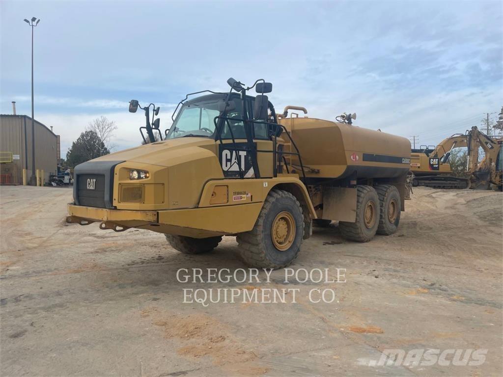 CAT 725 C Dumper - Knickgelenk