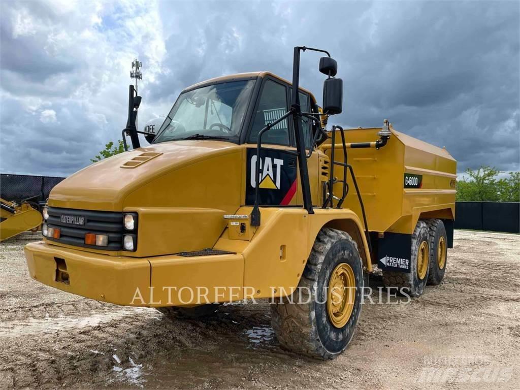 CAT 725 WT Dumper - Knickgelenk