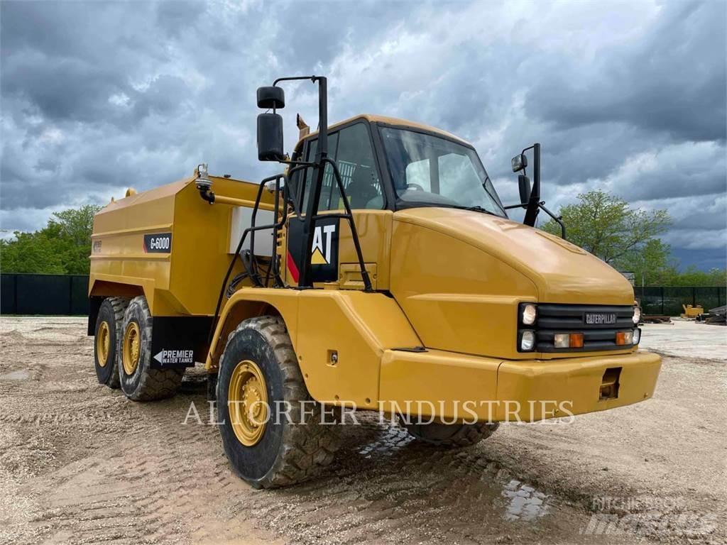 CAT 725 WT Dumper - Knickgelenk