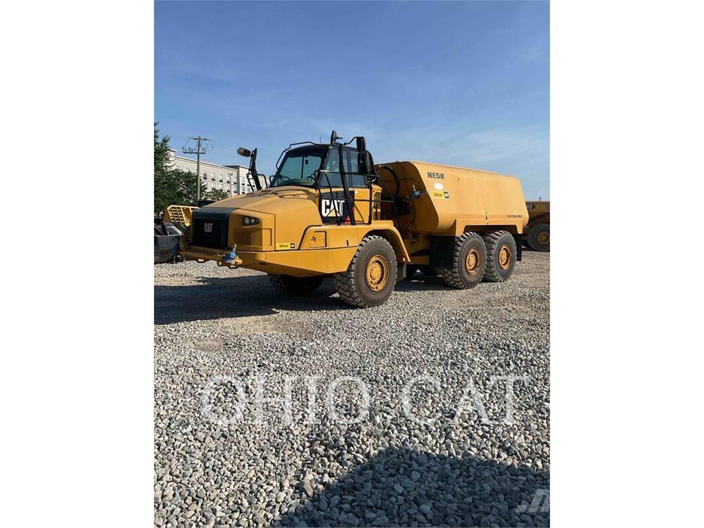 CAT 725C Dumper - Knickgelenk