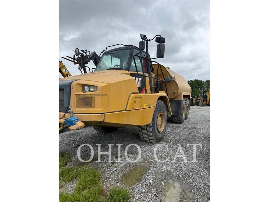 CAT 725C WT Dumper - Knickgelenk