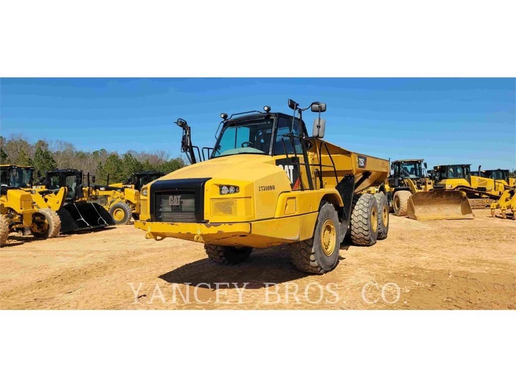 CAT 725C2 Dumper - Knickgelenk