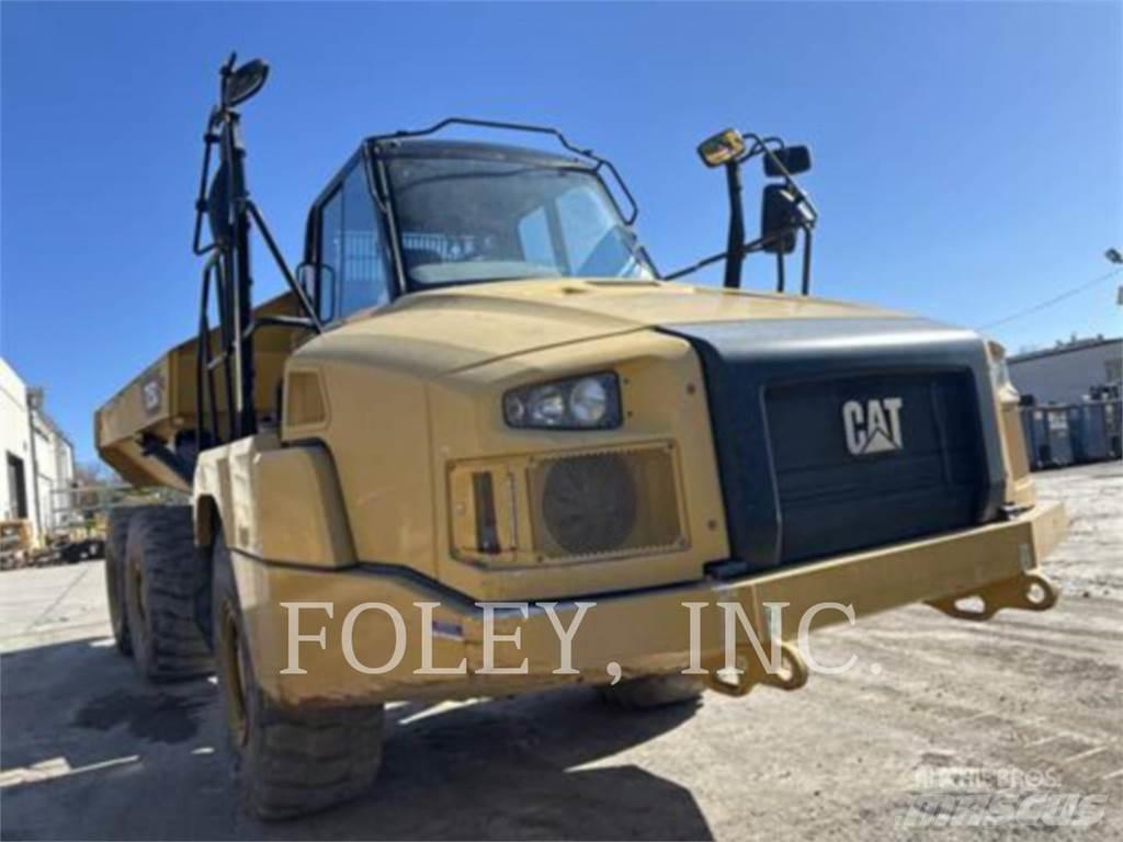 CAT 725C2 Dumper - Knickgelenk