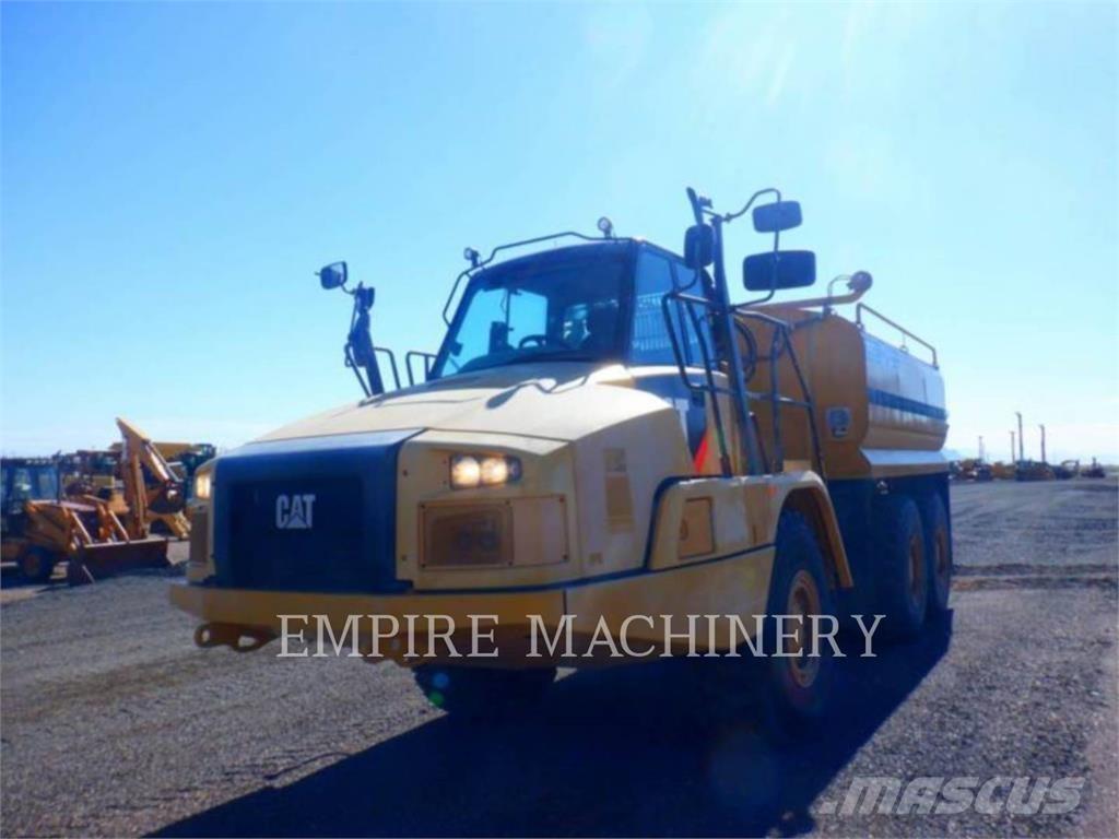 CAT 725C2 WT Wassertanker