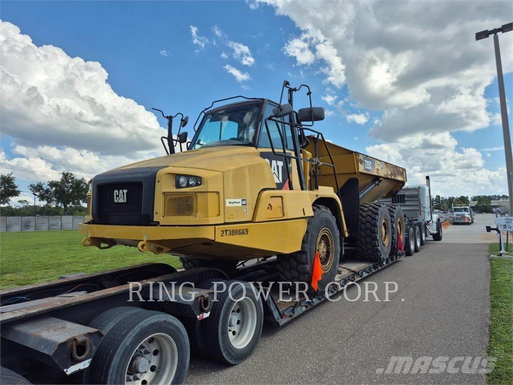 CAT 725C2TG Dumper - Knickgelenk