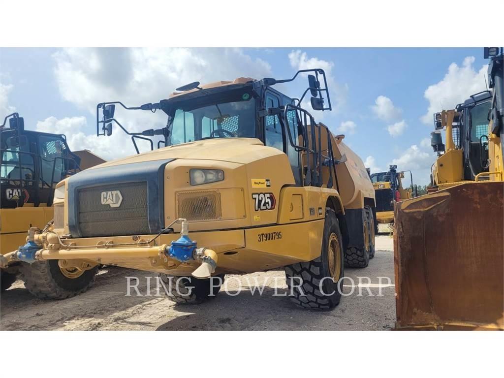 CAT 725WW Tankwagen