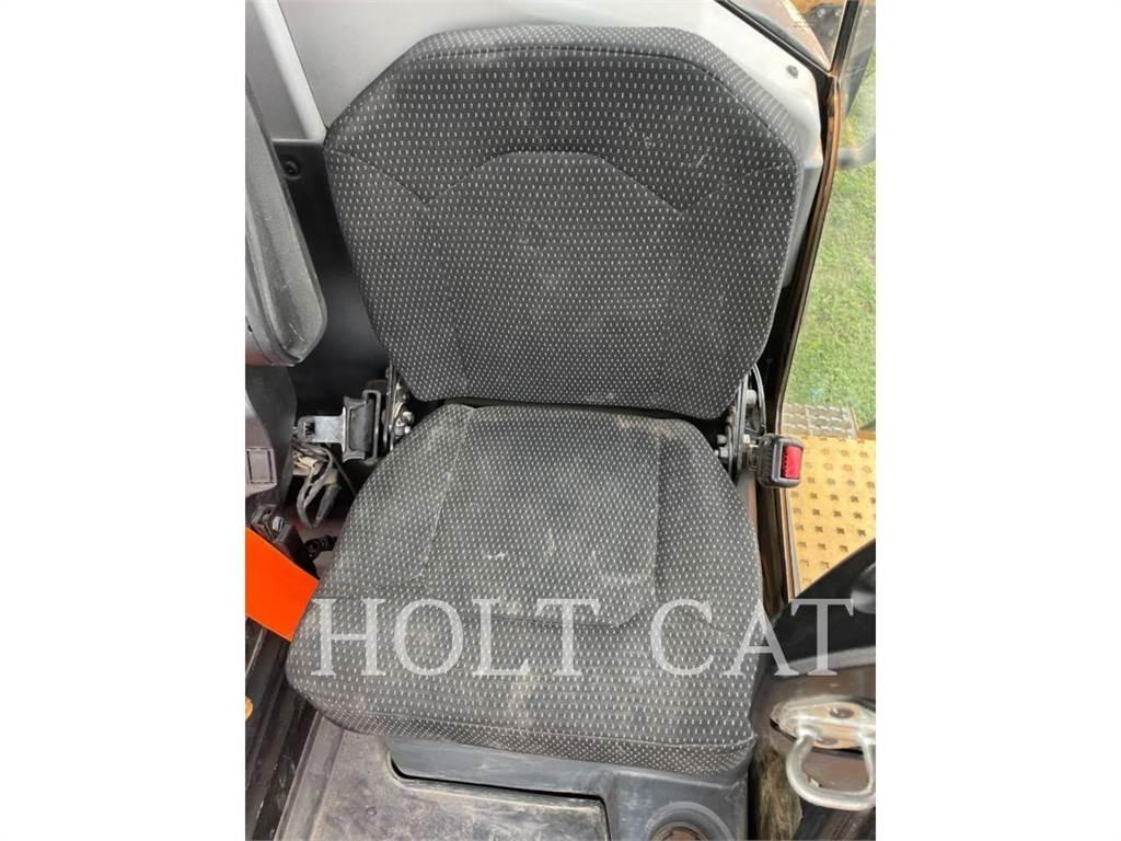 CAT 730 Dumper - Knickgelenk