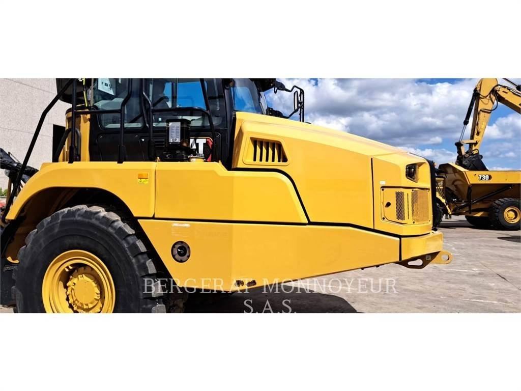CAT 730 Dumper - Knickgelenk