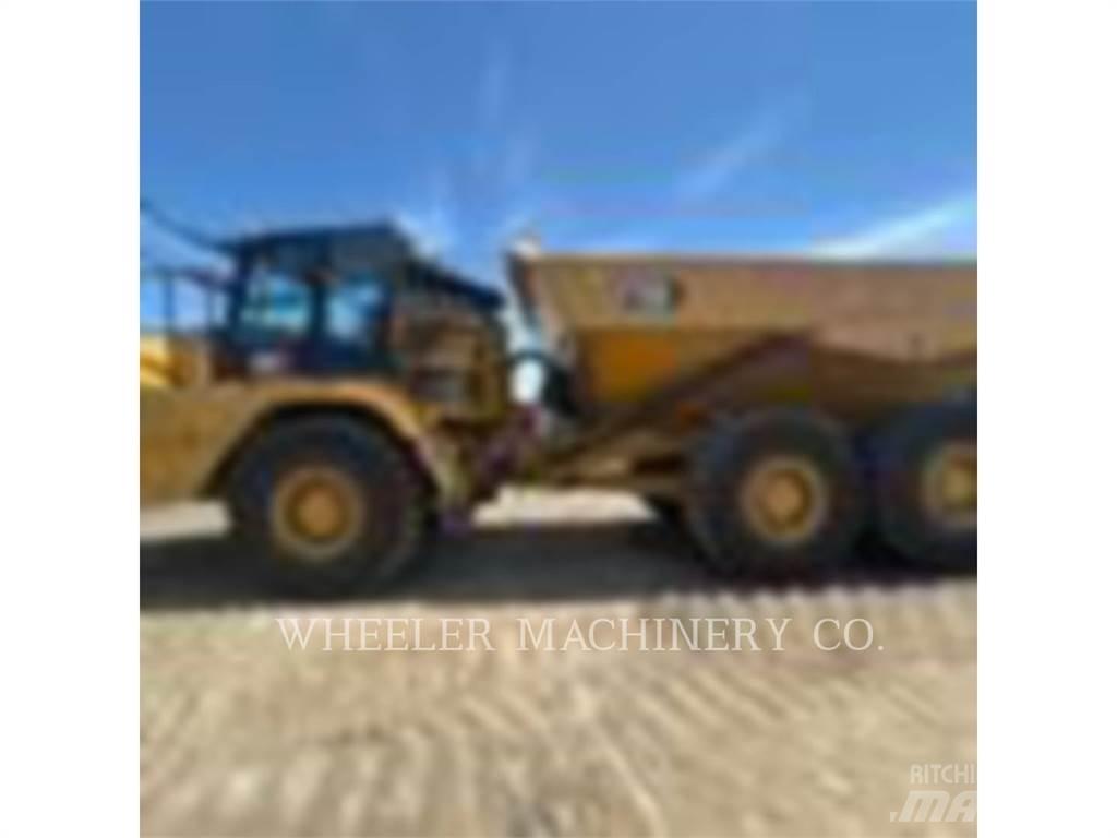 CAT 730 Dumper - Knickgelenk